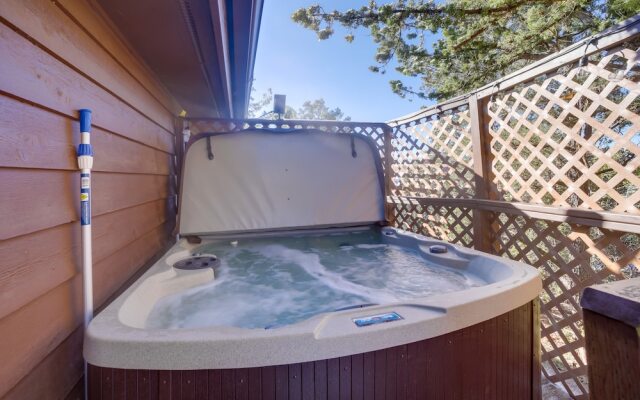 Mountain-view Deck: Bright Sedona Home