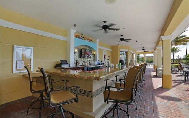 Vista Cay - 4102 Breakview Dr