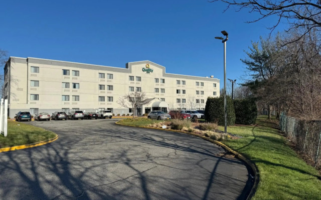 Quality Inn Spring Valley - Nanuet