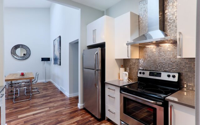 Boardwalk Homes - Executive Guest Rooms & Townhomes