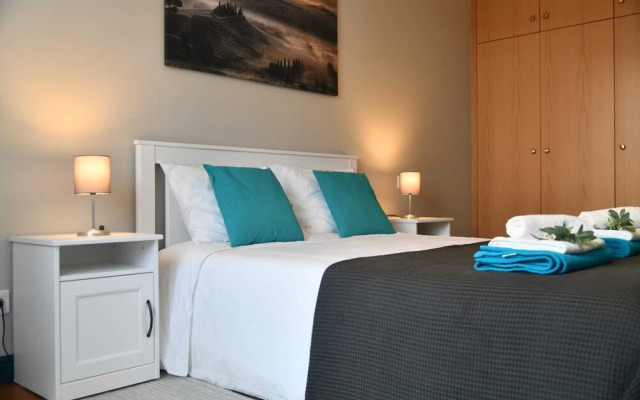 City Breaks With Pool - Belvedere Apartment