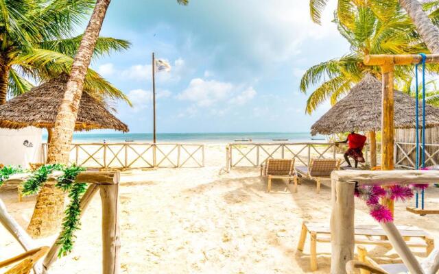 African Paradise Beach Hotel