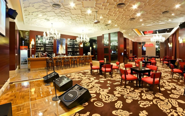 Babylon Hotel