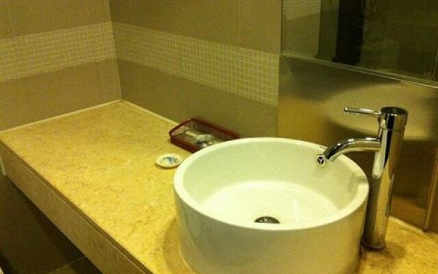 Motel 168 Jin Chuan Road Inn