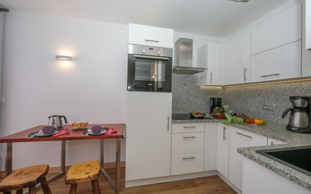 Residence de Lognan- Les Drus 12