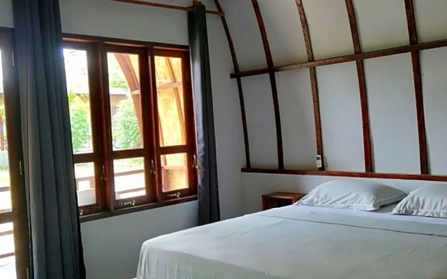 Gino's Place - Bungalows and Restaurant