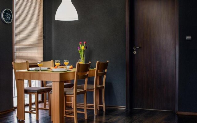 TEIS Apartments