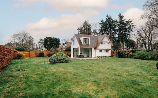 Wisteria House in Buckinghamshire