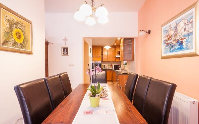 Scenic Holiday Home in Veprinac With Private Swimming Pool