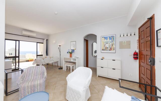 A08 - Magnolia Sea View Apartment