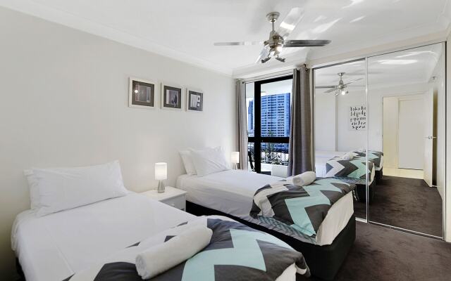 Surfers Century Oceanside Apartments