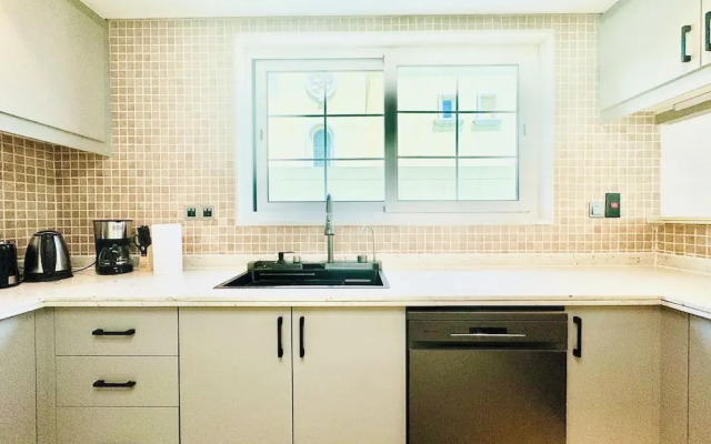 Venduras - 3BR Villa in Jumeirah Park