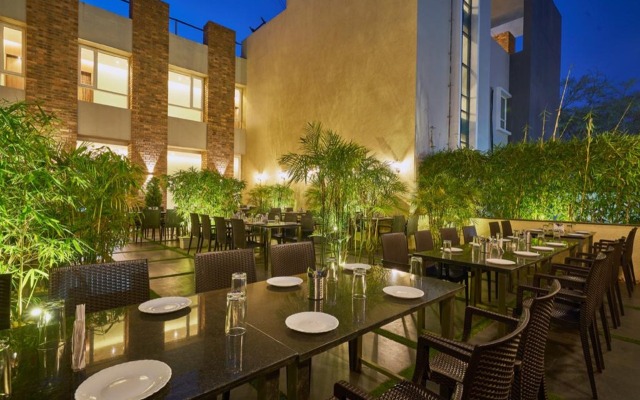 Hotel Shlok (Pure Veg), Kolhapur