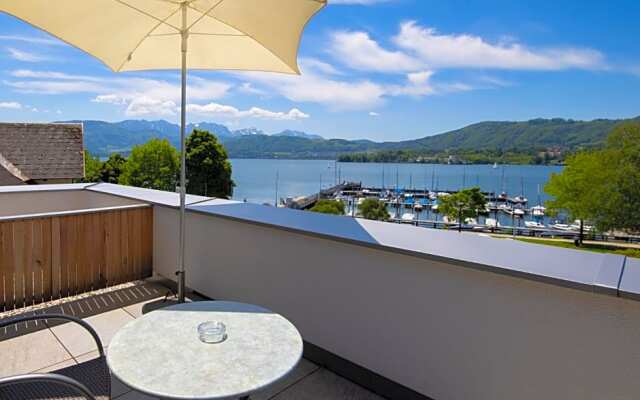 Seehotel im Weyer
