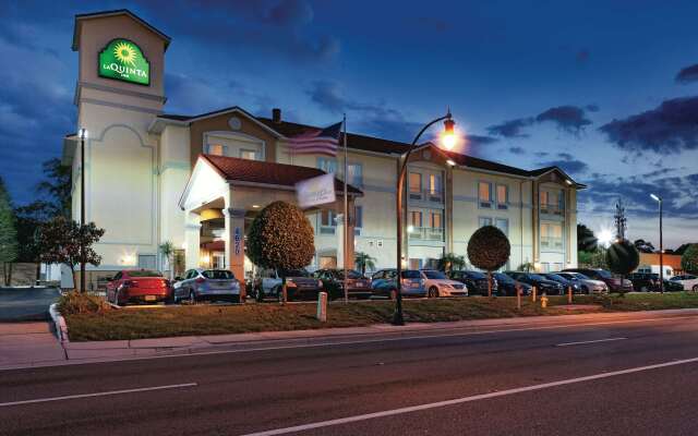 La Quinta Inn & Suites by Wyndham Tampa Bay Area-Tampa South