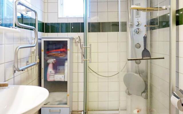 3 Person Holiday Home in Tanumshede