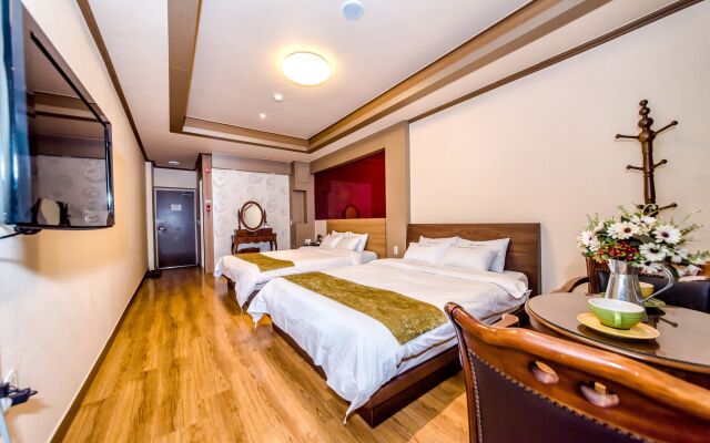 Sky Leaders Hotel