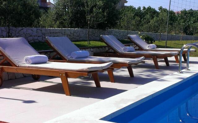 Luxury Villa Luminosa