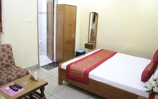Collection O 30858 Hotel SP ROOMS