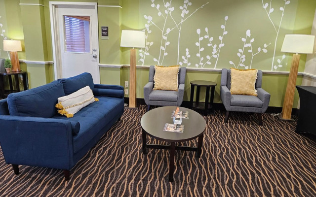 Sleep Inn & Suites Airport