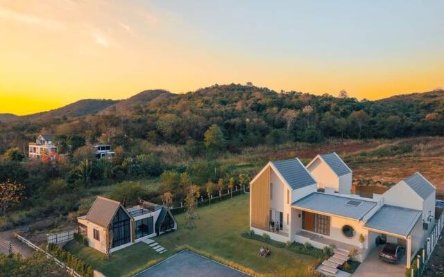 Meefan private pool villa