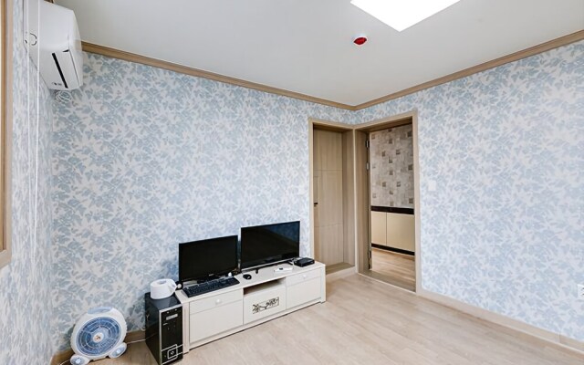 Yeosu Seongsim Pension