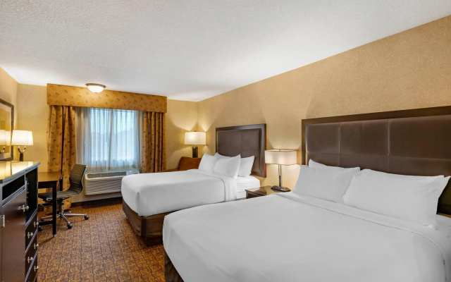 Lloyd Hotel Astoria Bayfront, an Ascend Collection Hotel