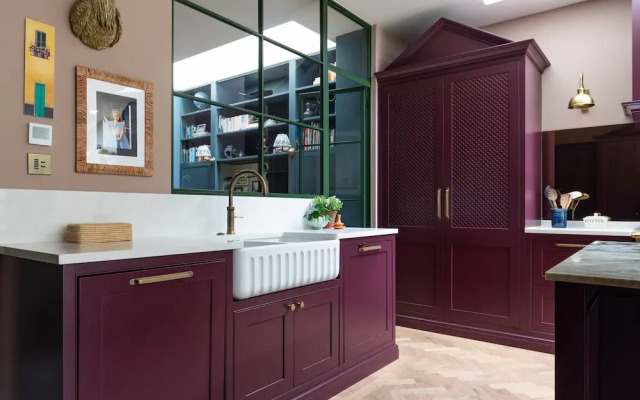 Westover Road III by Onefinestay