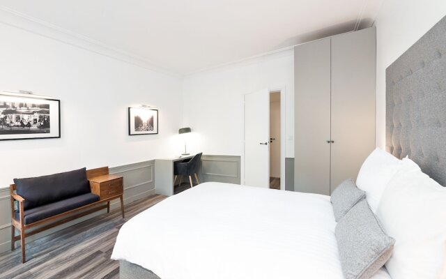 LUX 3 & 4 BDR Montmartre I by Livinparis