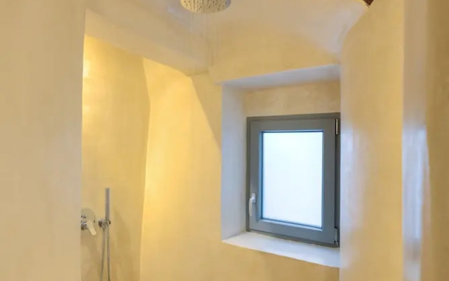 Pasithea Luxury Suites