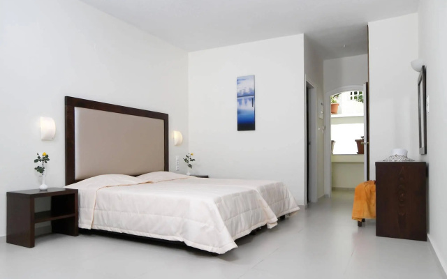 Troulis Aparthotel