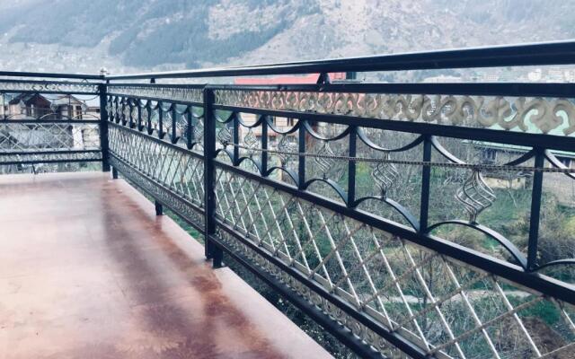 Red Rose Cottages Manali