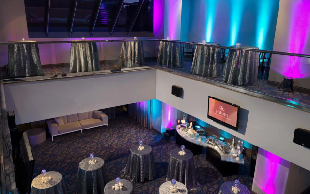 Hilton Woodland Hills / Los Angeles