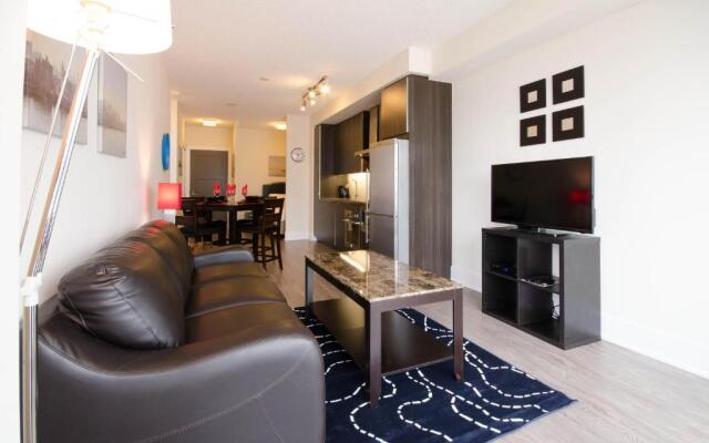 Royal Stays Furnished Apartments - Missisauga City Centre