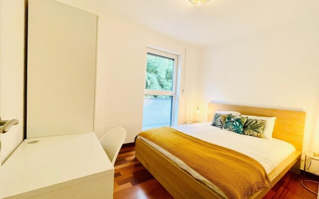 Luxury Green Penthouse Terrace & Parking