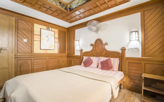 GuestHouser 3 BHK Houseboat e567