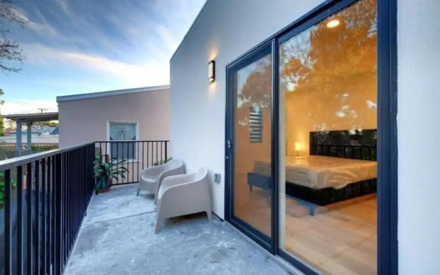 Dimond Abode Vacation Rental