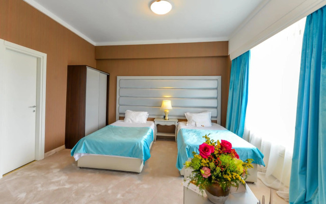 Phoenicia Grand Hotel