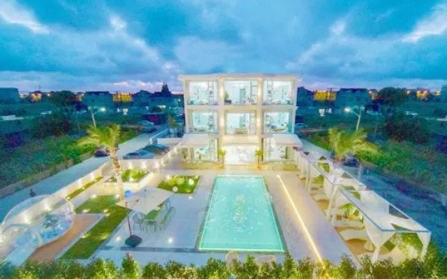 Dream Island Resort