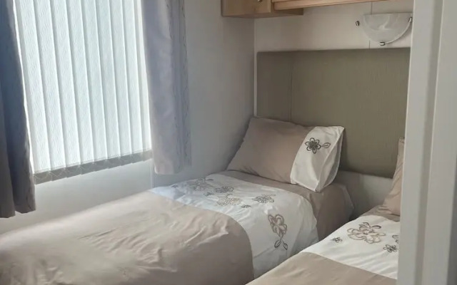 Immaculate 2-bed Lodge in Monreith