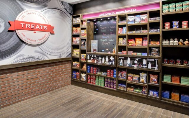 Hampton Inn and Suites Manchester