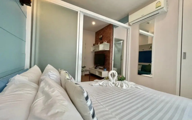 The Trust Huahin Condo Pool View by Dome