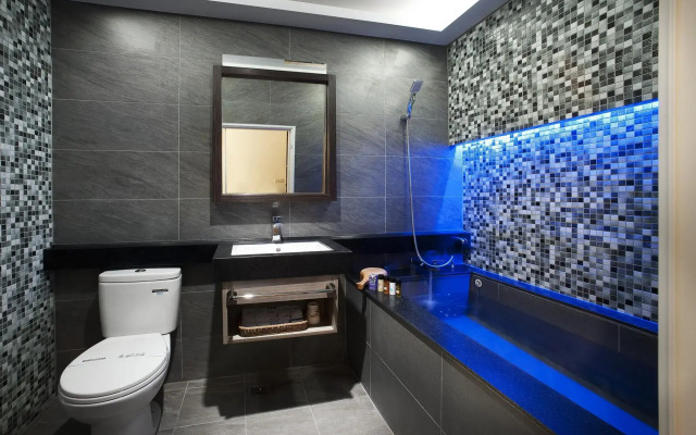 One Fukun Hotel