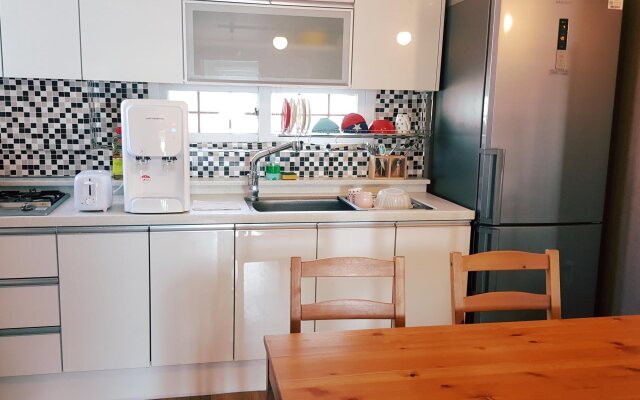 Come On Guesthouse Myeongdong