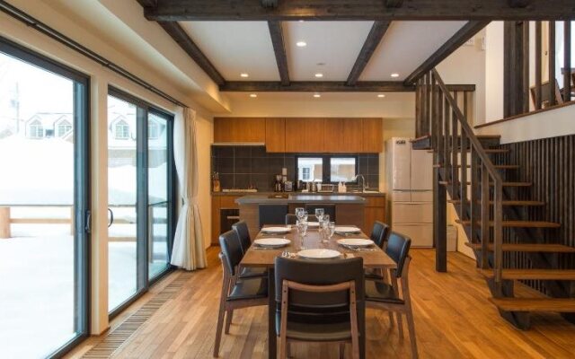 H2 Life Tahoe Lodge
