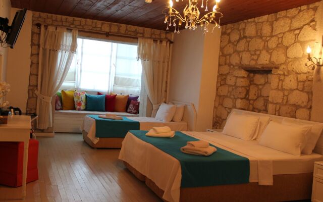Begonvil Otel Alacati