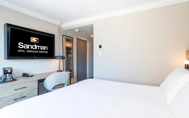 Sandman Signature Vancouver Downtown Hotel