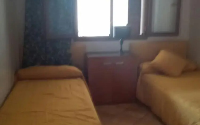 Bab Rouah 2 Bedroom Apartment