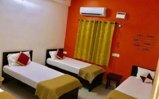 Royal Meriton Hostel
