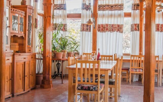Hotel Mirhav